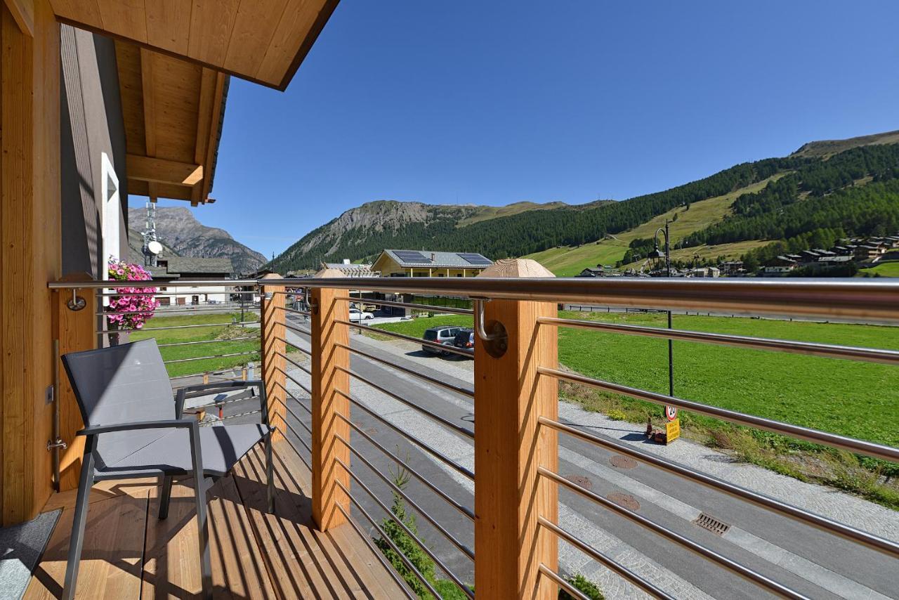 Roberta Loft - Rooms And Apartments Livigno Exterior foto