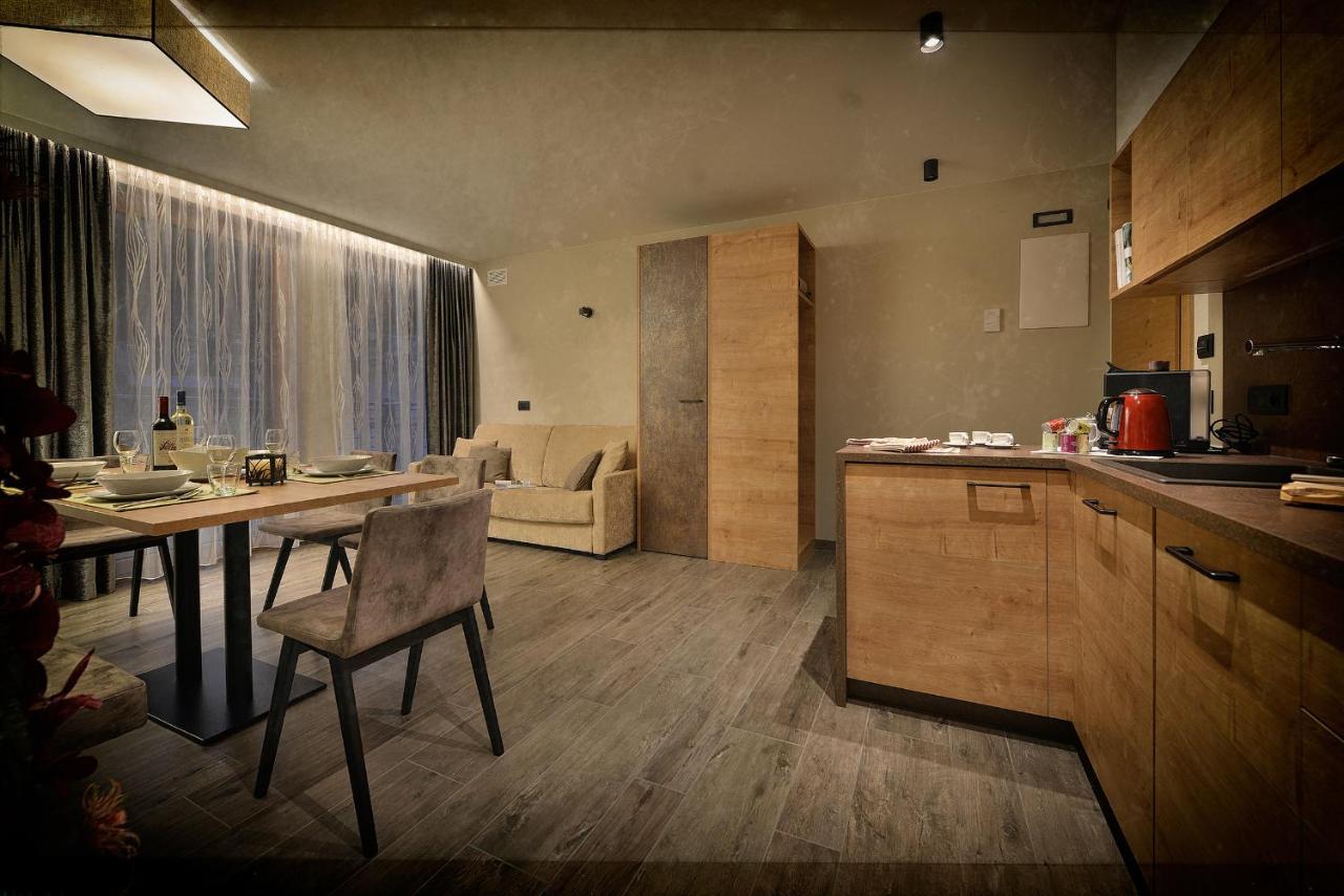 Roberta Loft - Rooms And Apartments Livigno Exterior foto