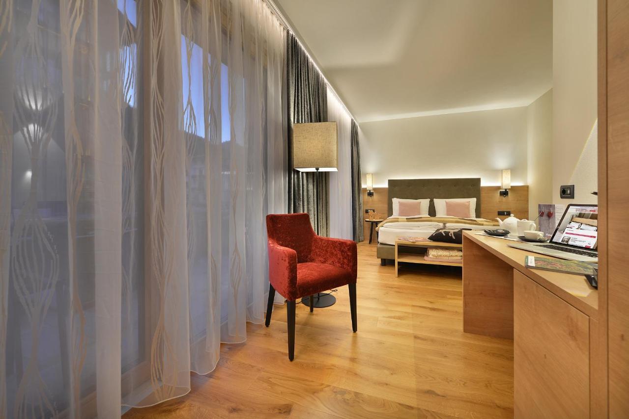 Roberta Loft - Rooms And Apartments Livigno Exterior foto